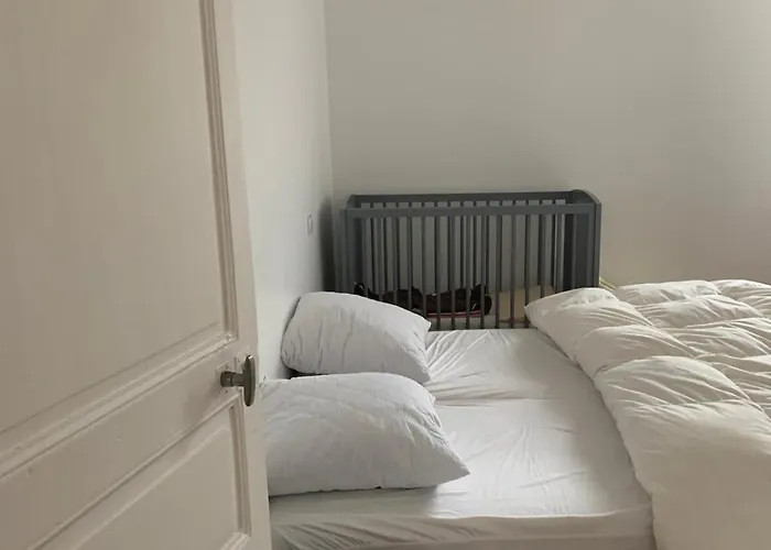 Maison Chaleureuse Au Pied Des Montagnes *