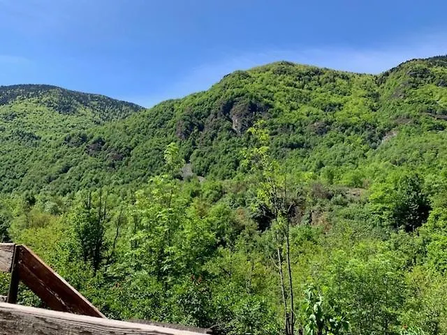 Semesterbostad Maison Chaleureuse Au Pied Des Montagnes *