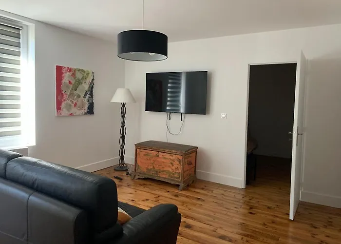 Maison Chaleureuse Au Pied Des Montagnes Semesterbostad *