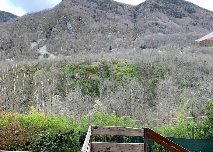 Semesterbostad Maison Chaleureuse Au Pied Des Montagnes Perles-et-Castelet